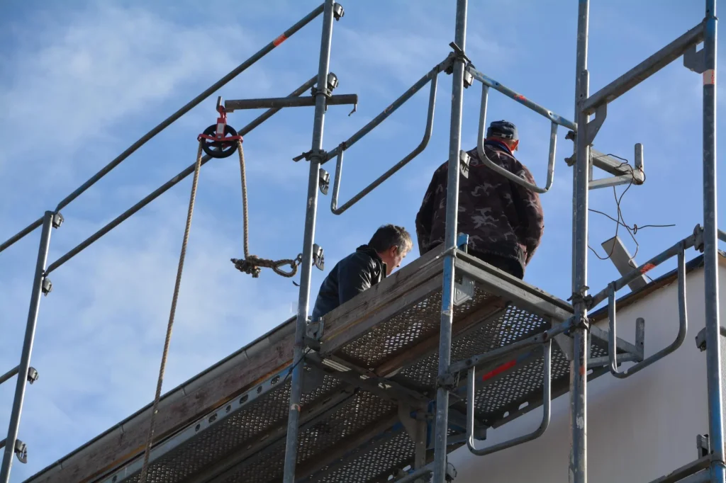 Roofing Fall Protection: Anchor and Safety Systems