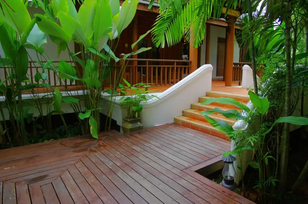 Deck and Outdoor Living Solutions